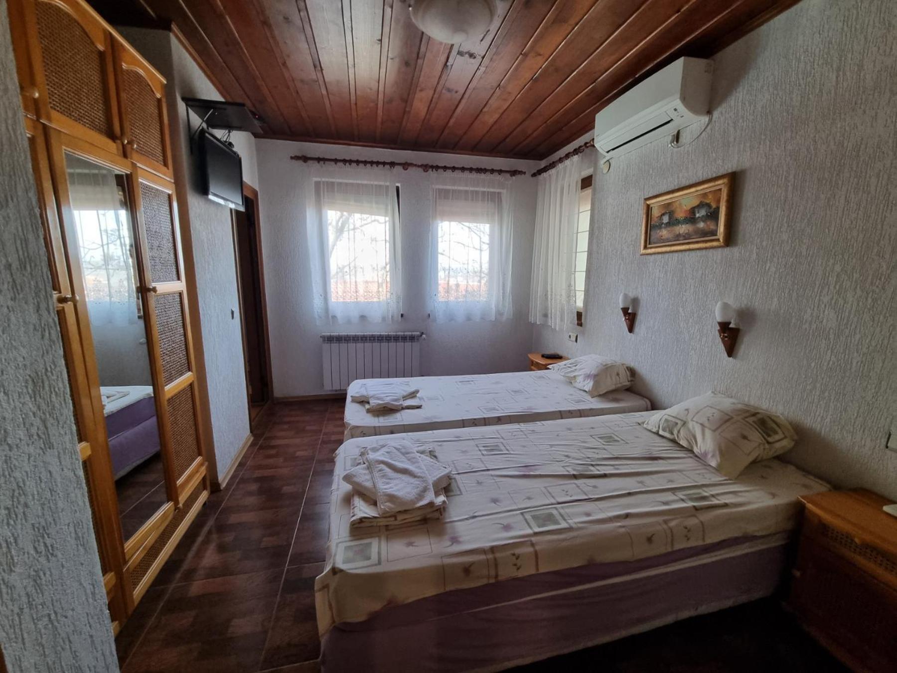 Къща За Гости Билдникс Malko Tŭrnovo 外观 照片